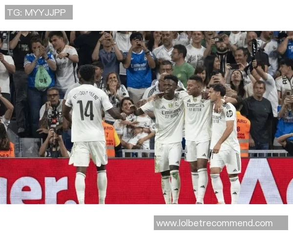 皇马大胜巴黎圣日耳曼5-1神扑精彩瞬间引发全场热潮