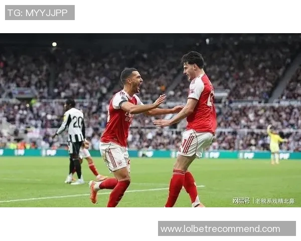 那不勒斯大胜阿森纳5-1绝杀瞬间点燃欧联杯激情时刻