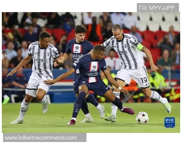 中超赛场尤文图斯狂胜巴黎圣日耳曼帽子戏法点燃全场激情