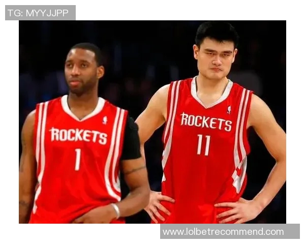 姚明踏上美国篮球之路开启中美体育交流新篇章