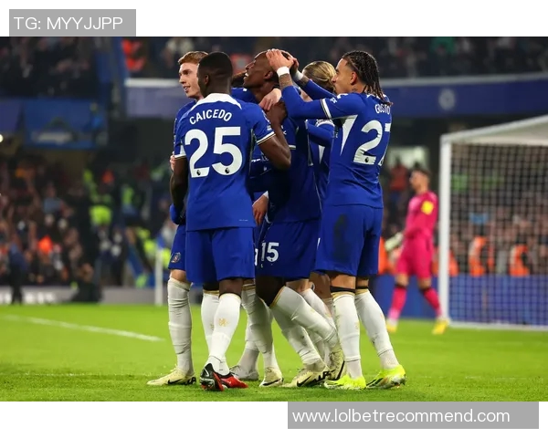 足总杯惊现冷门切尔西5-0大胜巴黎圣日耳曼点球大战引发全场狂欢