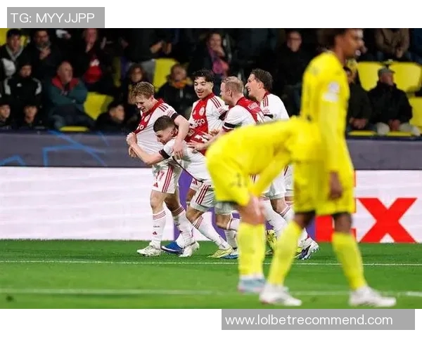 意甲激战阿森纳大胜多特蒙德红牌争议引发全场热议