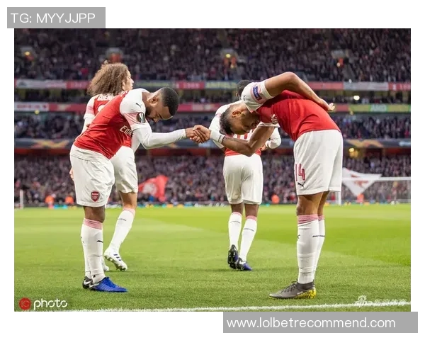 世界杯激战切尔西与热刺平局绝杀瞬间引发全场狂欢赛后深度解析